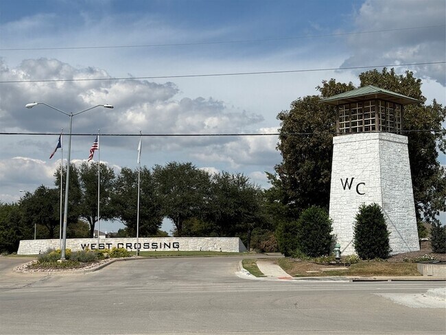 Building Photo - 308 Acklington Dr