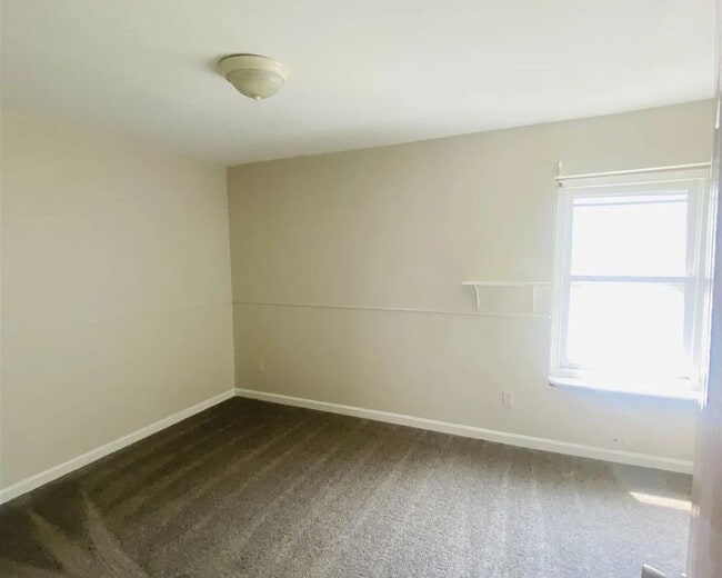 Building Photo - 4411 Savage Dr