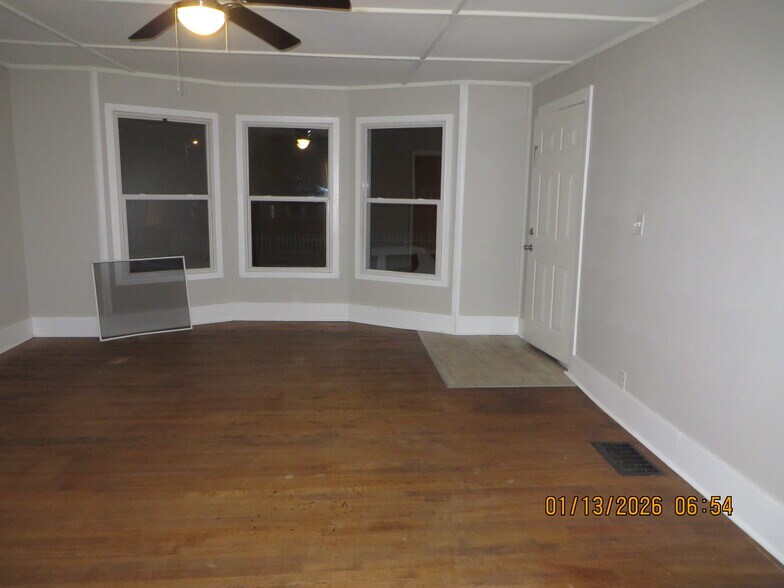 Building Photo - 202 W 3rd St