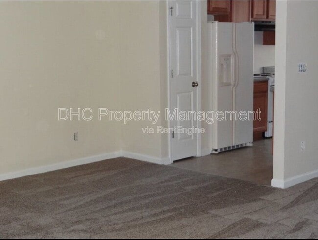 Building Photo - 2812 Vining Ridge Terrace