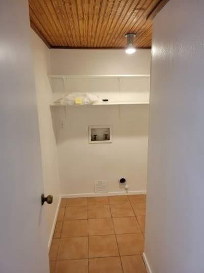 Building Photo - 6810 Thorncliffe Dr