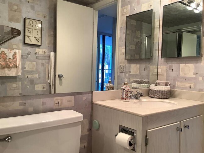 Building Photo - 4284 Deste Ct