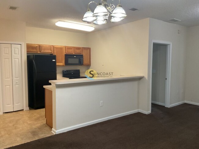 Building Photo - Corner 2BED/2BATH Apt off of Collins!