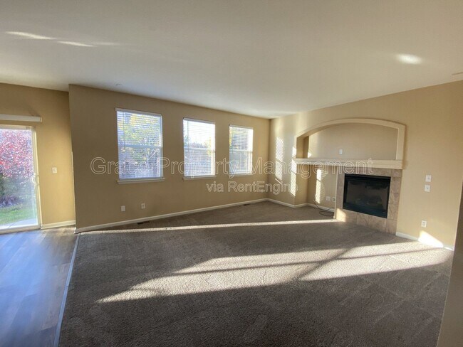 Building Photo - 239 Bristlecone St