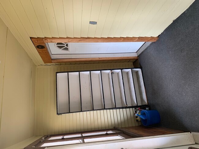 Building Photo - 228 Marengo Ave