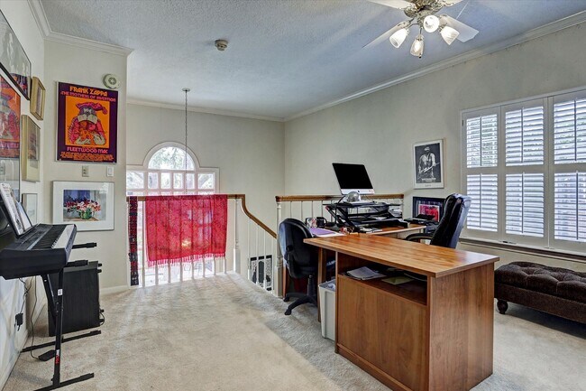 Building Photo - 2125 Bering Dr