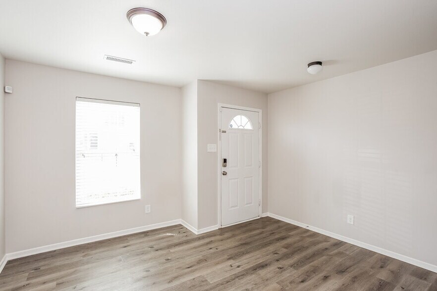 Building Photo - 1109 Swearngan Ridge Ct