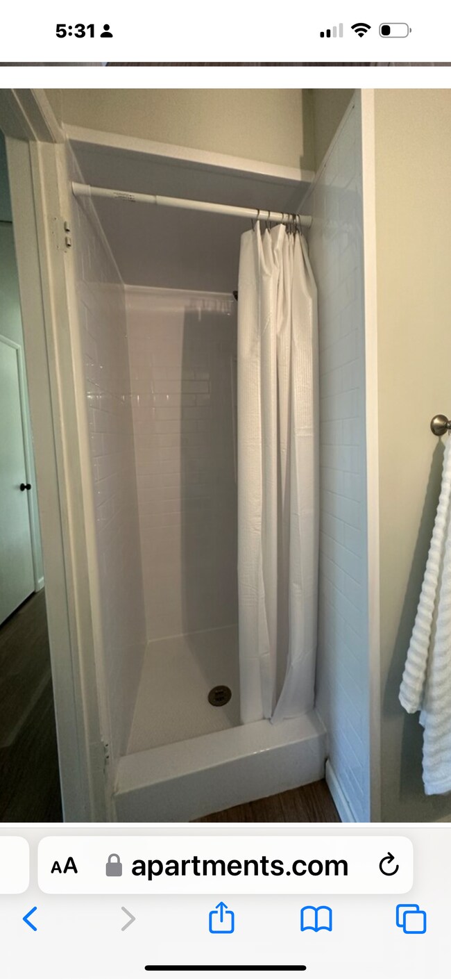 Building Photo - 201 Sherwood Dr