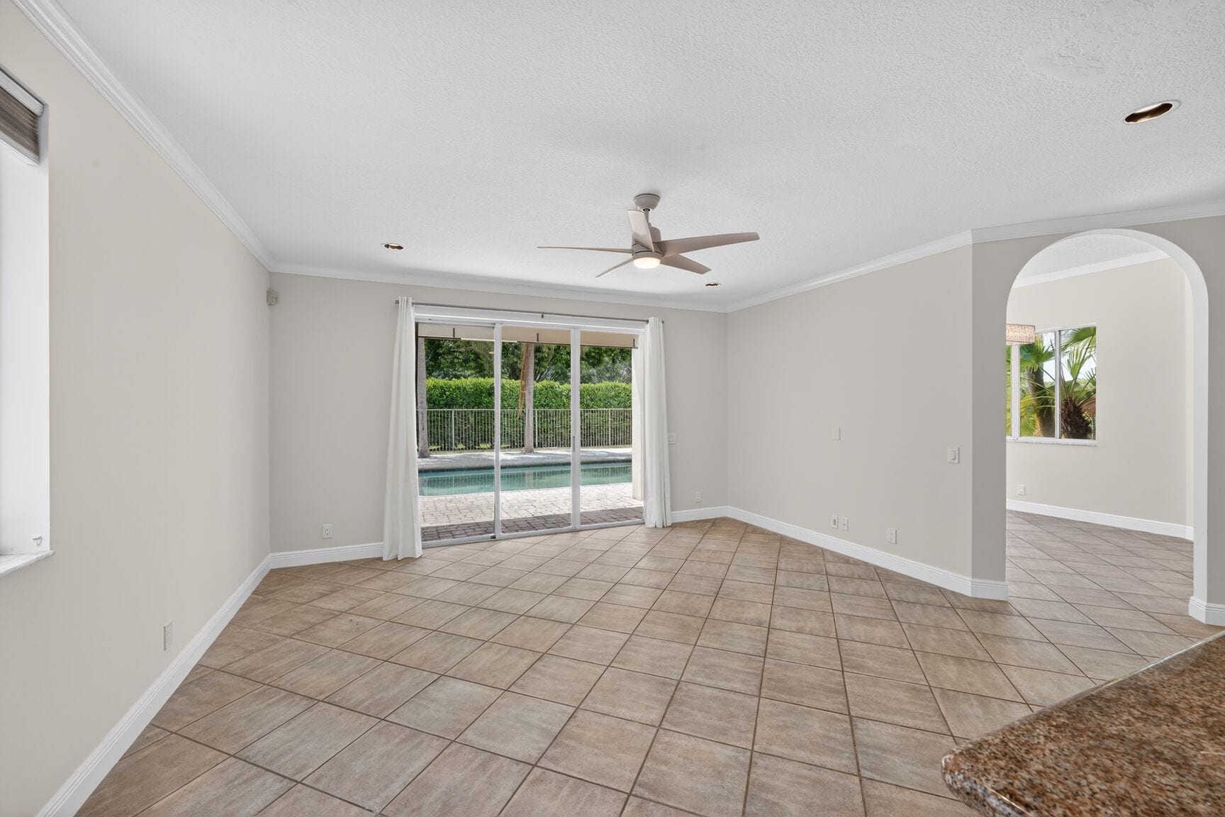 Building Photo - 1115 Camellia Cir