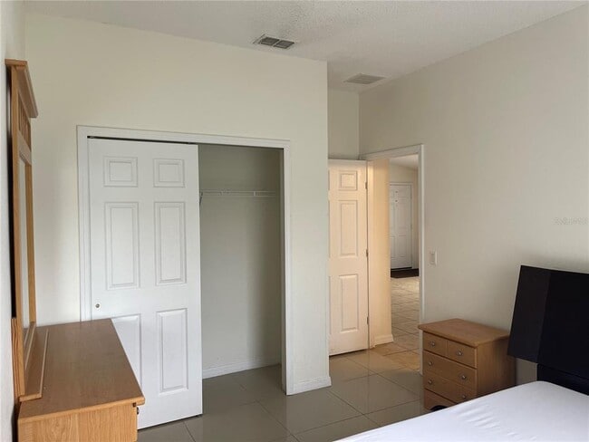 Building Photo - 3166 Sun Lake Ct