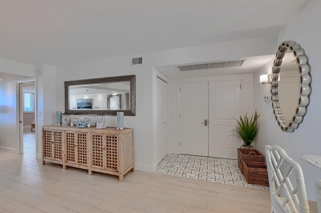 Building Photo - 2000 S Ocean Blvd