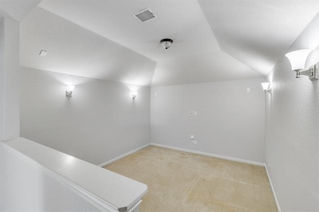 Building Photo - 5629 Hampshire Dr