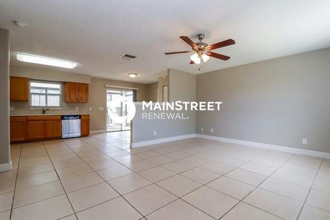 Building Photo - 3 Bedroom Pet-Friendly Home in Fort Myers,...