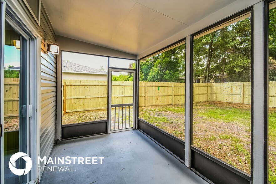Building Photo - 5918 Wentworth Cir S