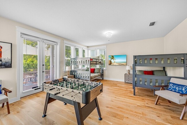 Building Photo - 79 Grande Pointe Dr