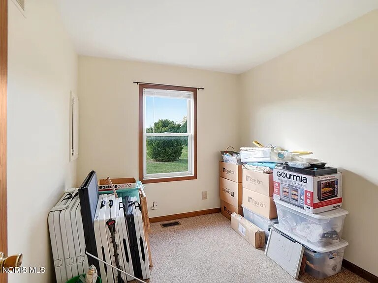 Building Photo - 711 Hart Ave