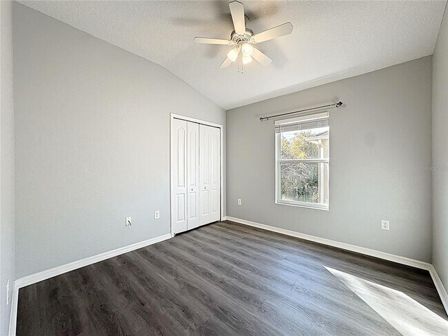 Building Photo - 1500 Broken Oak Dr