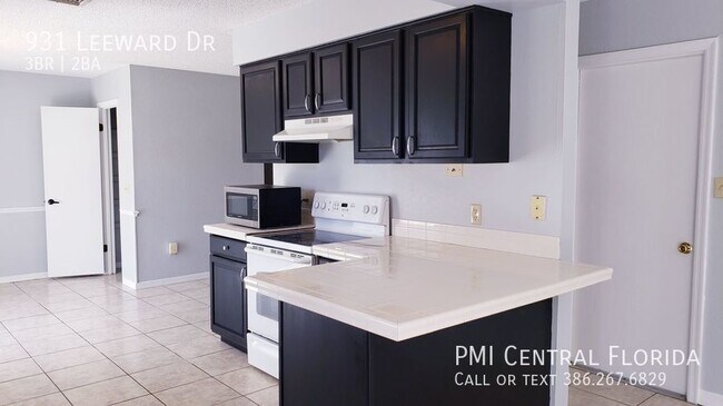 Building Photo - 931 Leeward Dr
