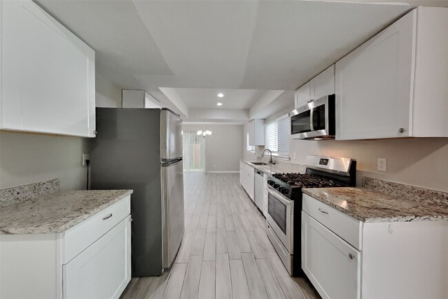 Building Photo - 18319 Autumn Trails Ln