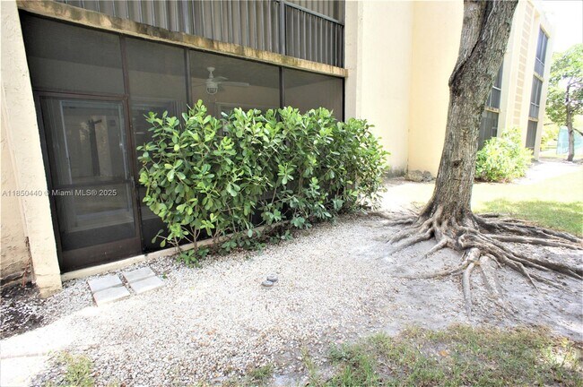 Building Photo - 8401 SW 107th Ave