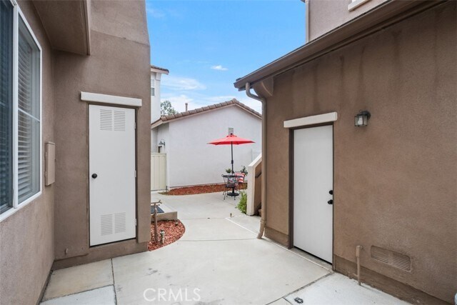 Building Photo - 201 Kensington