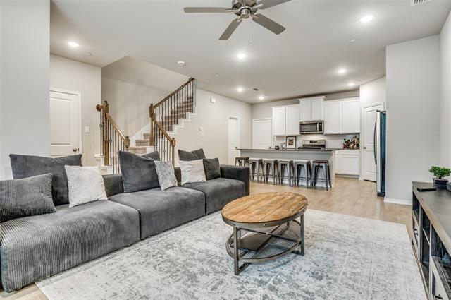 Building Photo - 3013 Willow Wood Ct