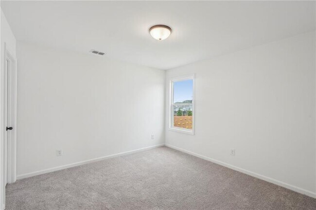 Building Photo - 522 Silverleaf Trl