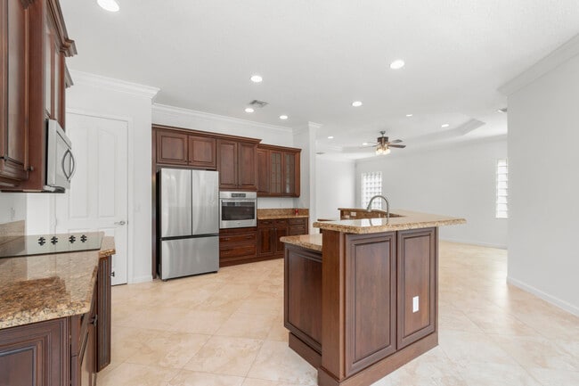 Building Photo - 9661 Cobblestone Creek Dr