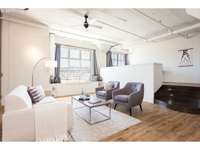 Building Photo - Historic Irving Street Lofts In The Pearl District - Top Floor Unit w/Parking/Rooftop Deck