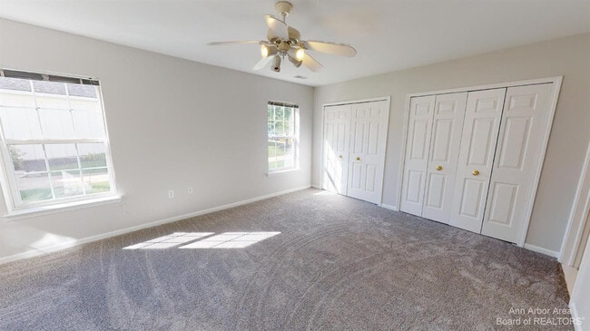 Building Photo - 2785 S Knightsbridge Cir