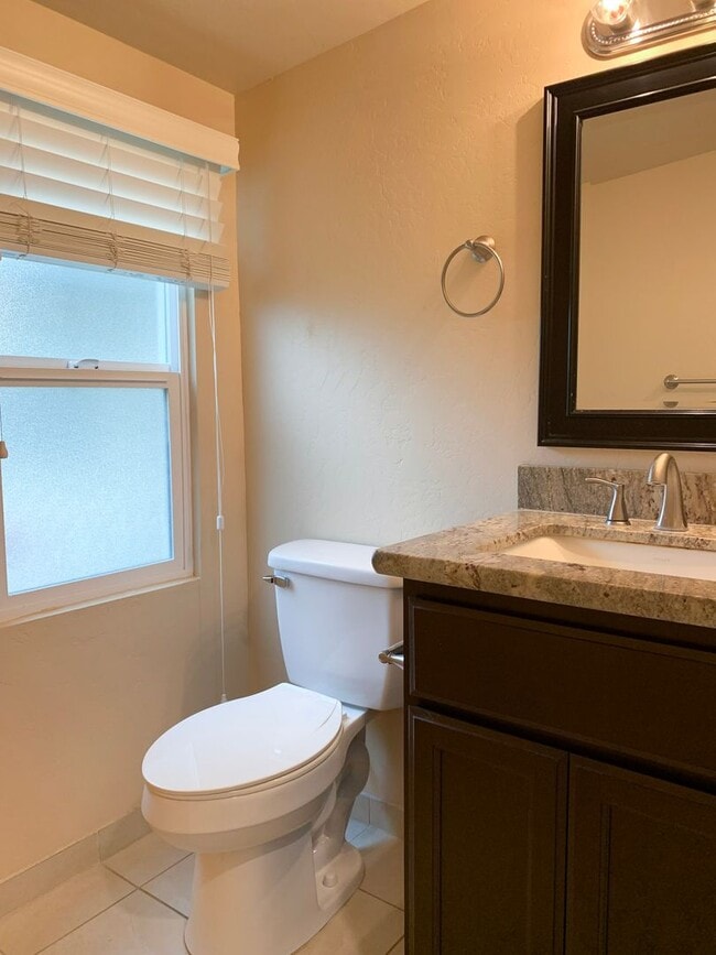 Building Photo - 1 Bedroom Casita Near Downtown Hollister