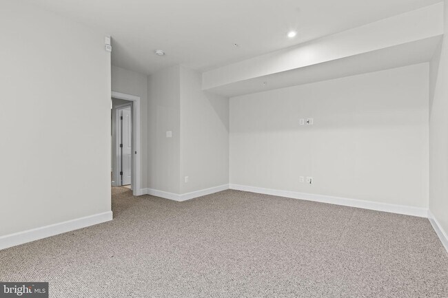 Building Photo - 12600 Coventry Mnr Wy