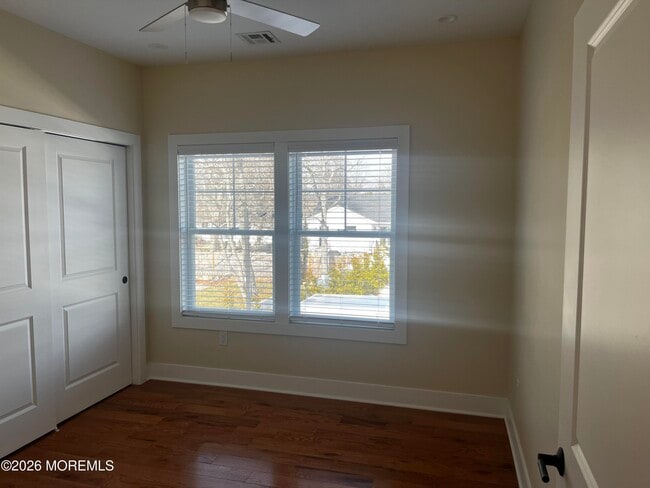 Building Photo - 2419 Bridge Ave