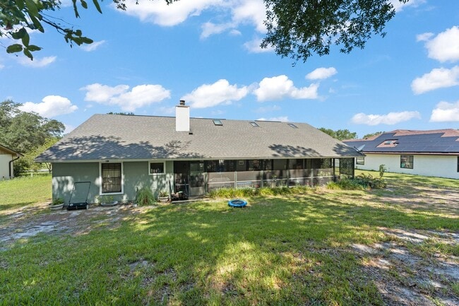 Building Photo - 1341 S Ridge Lake Cir
