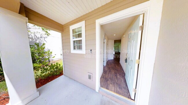 Building Photo - 89 Logrono Ct