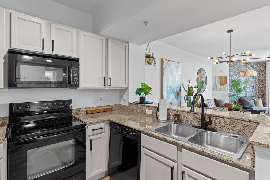 Building Photo - 4203 Indian Bayou Trl