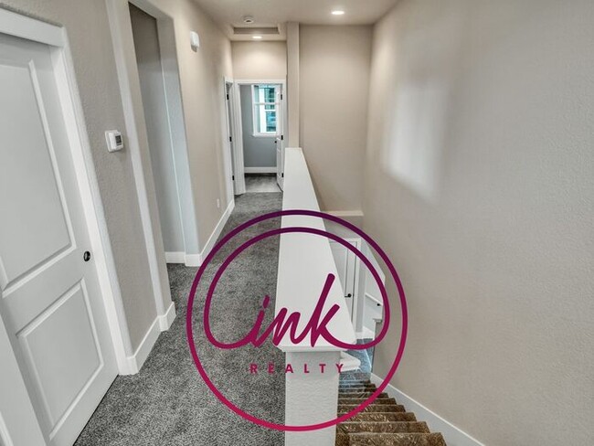 Building Photo - New Townhouses in Gardnerville For Rent