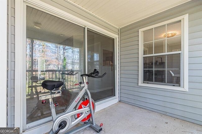 Building Photo - 6034 Coventry Cir