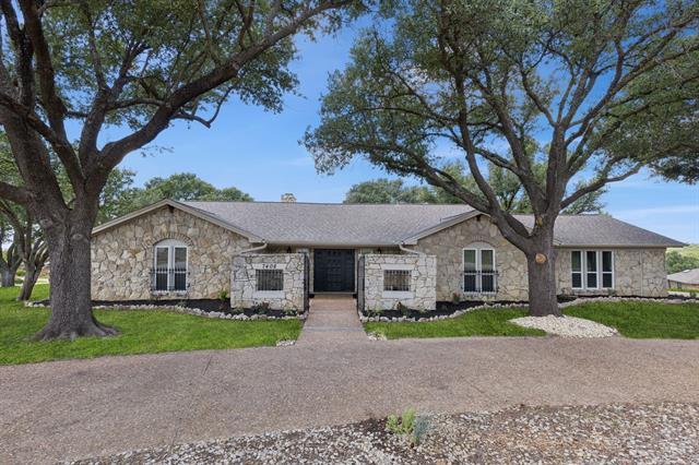 Building Photo - 7408 Golf Club Dr
