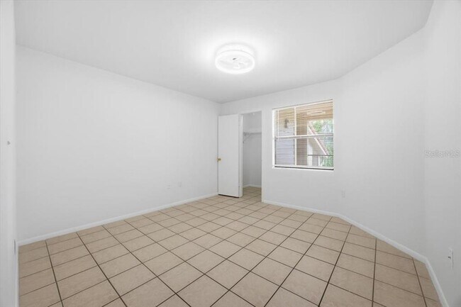 Building Photo - 3028 Parkway Blvd