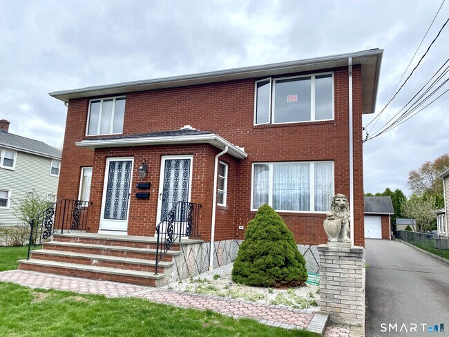 Building Photo - 119 Carroll St