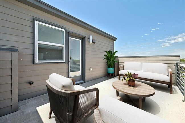 Building Photo - 1412 Waterloo Shore Ln