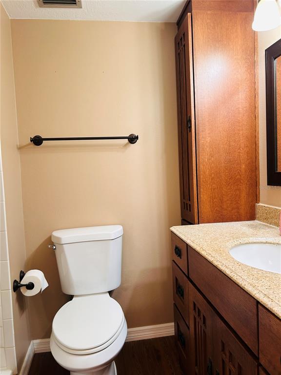 Building Photo - 2915 Pine Cone Cir