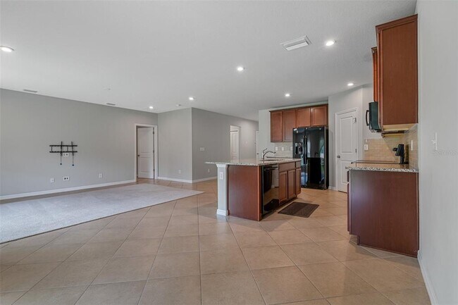 Building Photo - 11234 High Noon Trl