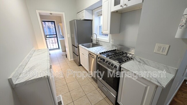 Building Photo - 773 Fairmont St NW