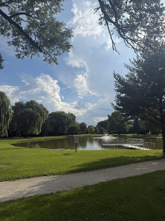 Building Photo - 355 N 2nd Ave