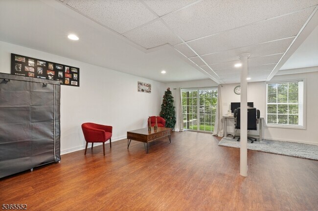 Building Photo - 18 Henning Terrace