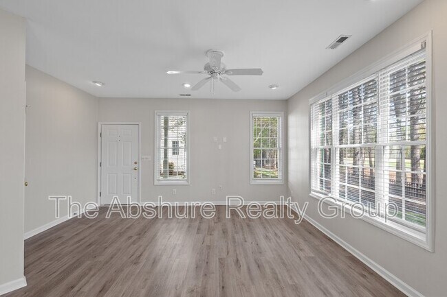 Building Photo - 1713 Kudrow Ln