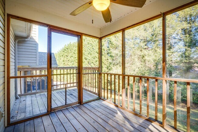 Building Photo - 3910 Renaissance Sq