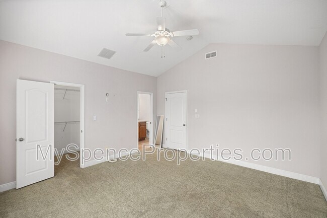 Building Photo - 1578 Venice Ave